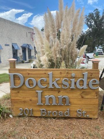 Darien Dockside Inn Extérieur photo